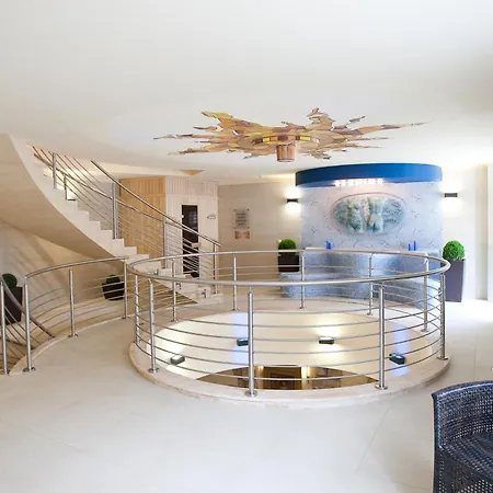 Belvaros & Apartment *